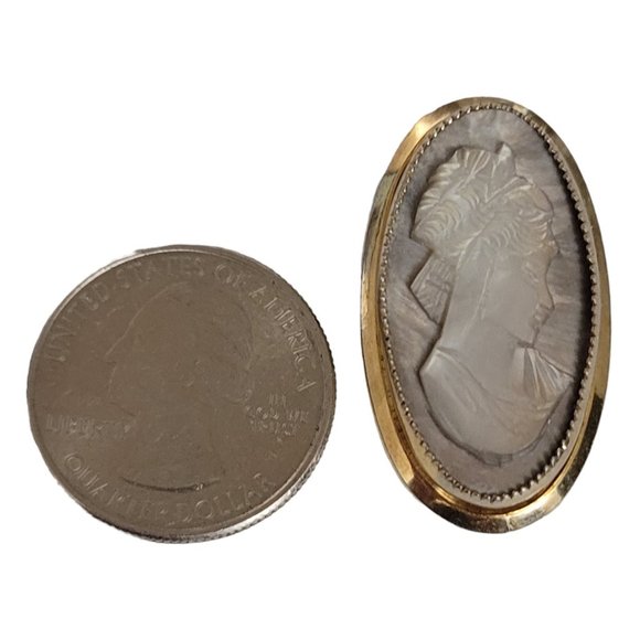 Catamore 1-20 12K GF Gold Filled Shell Carved Cameo Brooch, Signed E85 - Picture 6 of 10